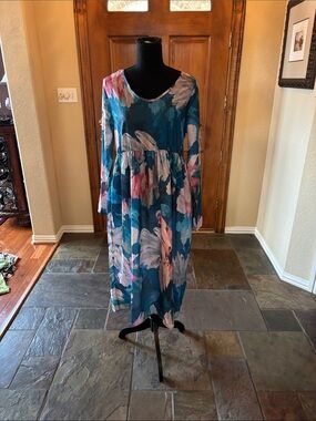 Source Unknown Blue Floral Maxi Dress with Pink and White Accents